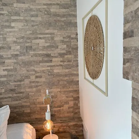 - La Forge De Bed & Breakfast 3*