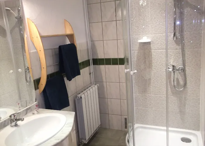 - La Forge De Bed & Breakfast 3*