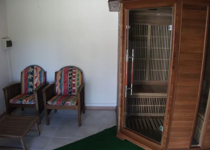 - La Forge De Bed & Breakfast 3*